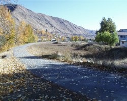 Riverside Park Trail